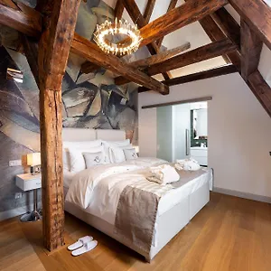 Old Royal Post Boutique & Premium Отель